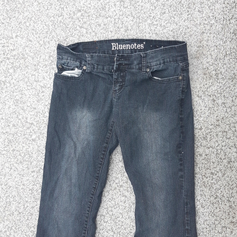 Low Rise Jeans - Picture 3 of 8